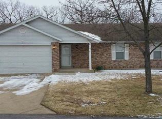 786 Walnut Rdg, Fenton, MO 63026