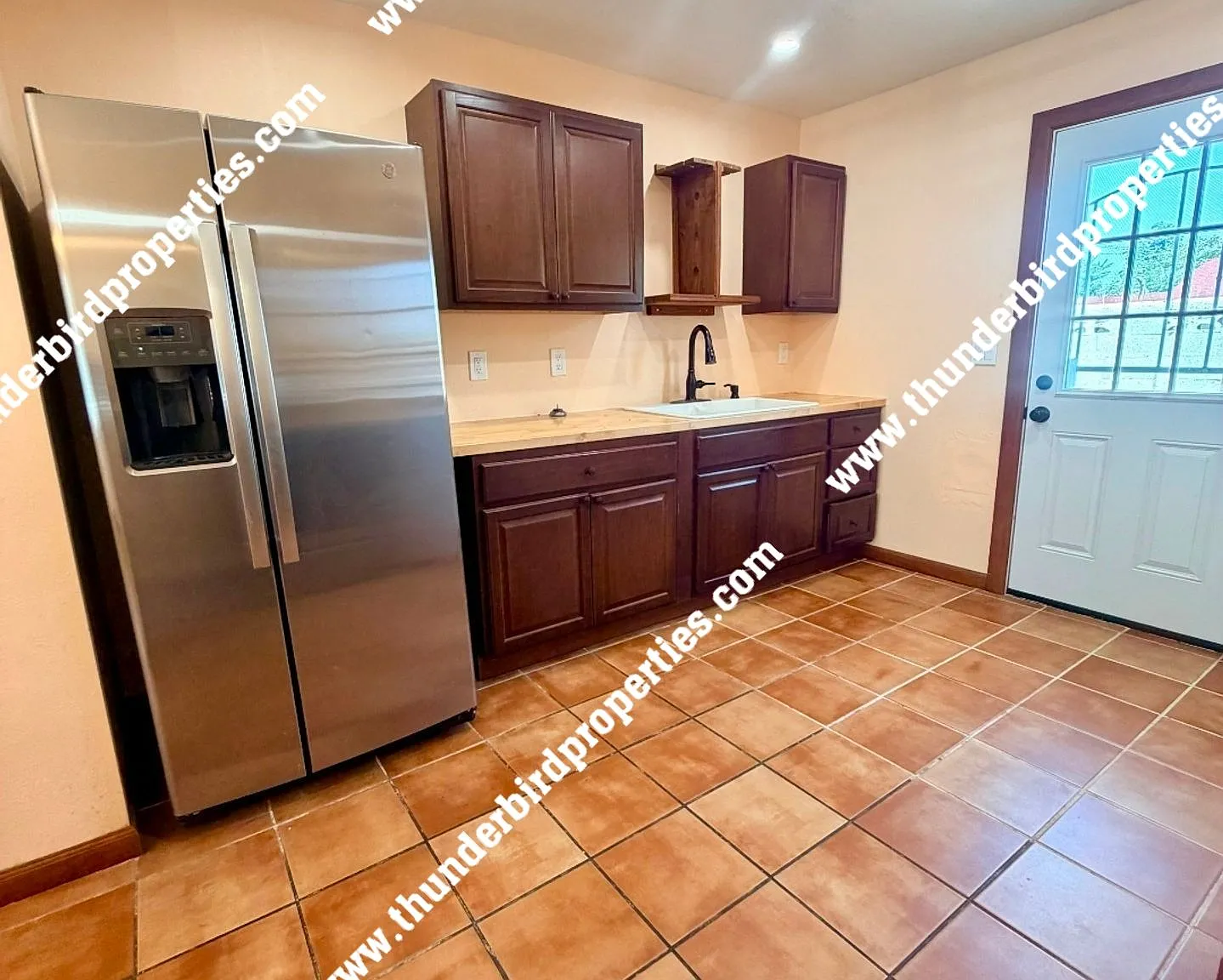 1307 San Mateo — Photo 1