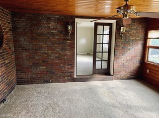 2810 Mellott Rd, Pittsburgh, PA