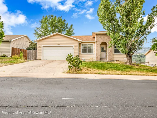 2447 Pioneer Way, Rifle, CO 81650