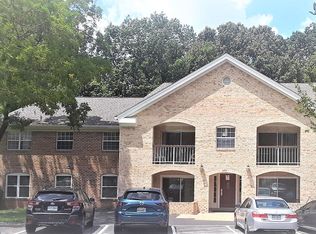 5804 Cove Landing Rd APT 201, Burke, VA 22015