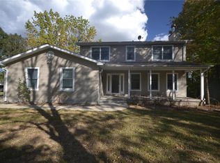 7737 Country Acres Ln, East Carondelet, IL 62240