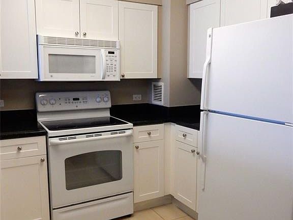 4th image of 300 Mamaroneck Ave APT 222