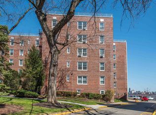8700 Boulevard East APT 3D, North Bergen, NJ