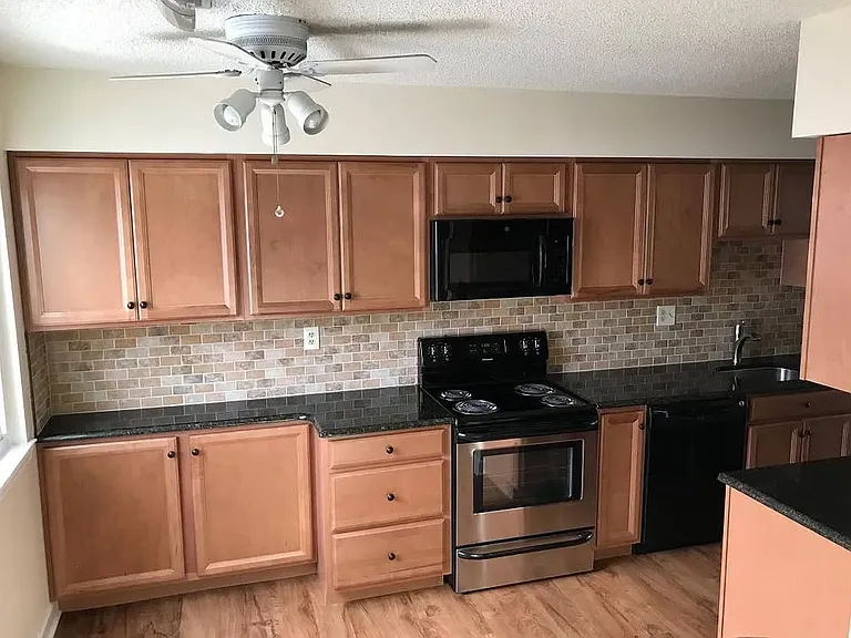 104 Cavalry Ct — Photo 7