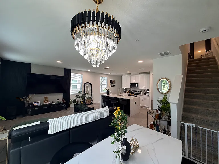 2057 Crape Jasmine Ln — Photo 4