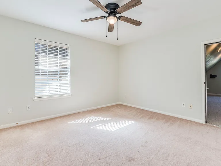 6911 Gentle Oak Dr — Photo 22