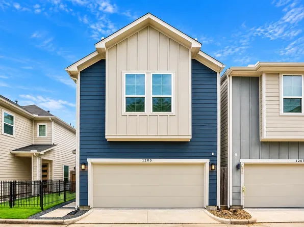 1205 W Tidwell Rd, Houston, TX 77091