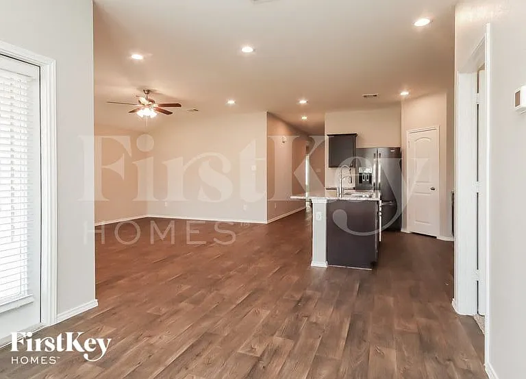 14703 Night Violet Ct — Photo 3