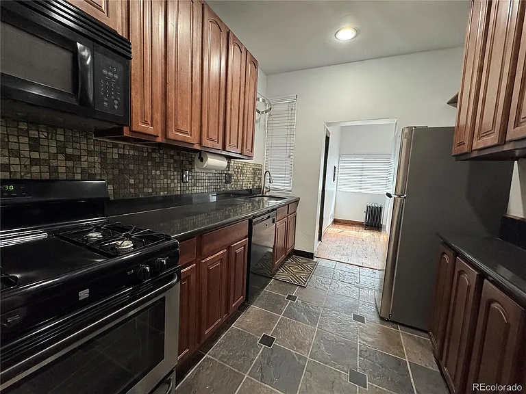 718 N Grant St #11 — Photo 6