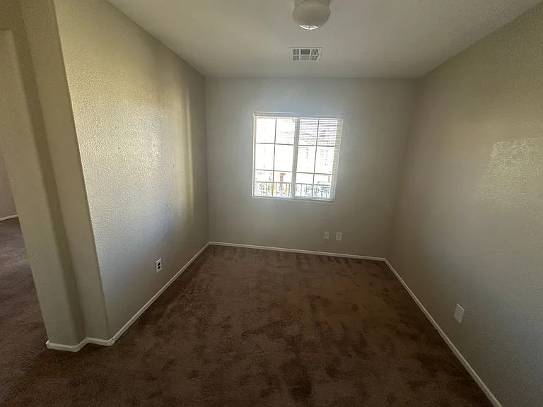 10573 Danielson Ave — Photo 17