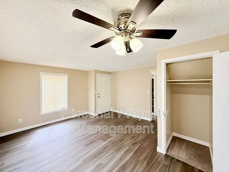 2 bed, 1.0 bath, 792 sqft, $1,450 — Photo 3