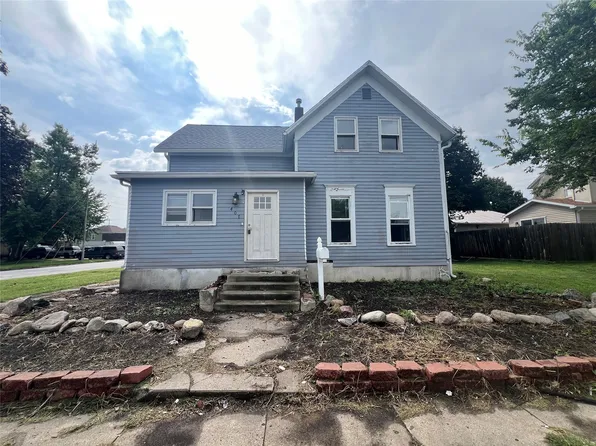407 E State St, Jefferson, IA 50129