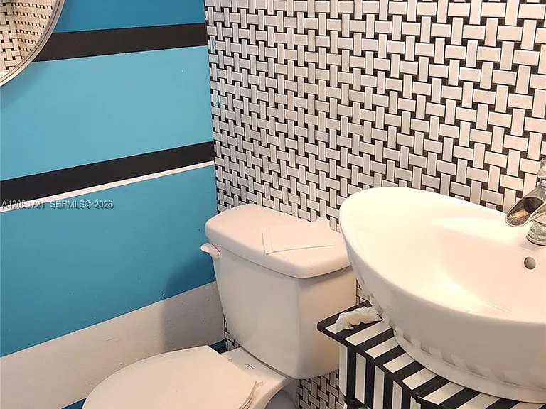 3811 NW 84th Ave #2B — Photo 23