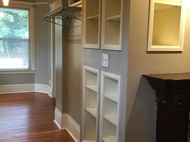 kitchen built in shelving