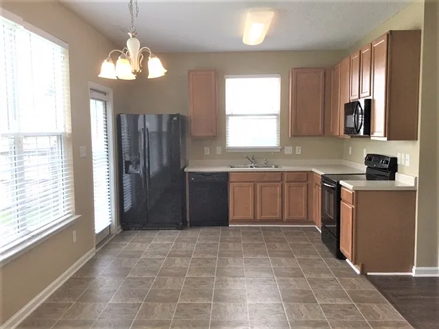 5148 Mabe Dr — Photo 4