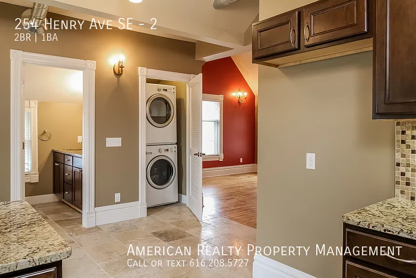 2 bed, 1200 sqft, $1,900 — Photo 3