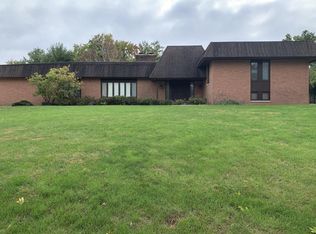 3 Lyndhurst Pl, Champaign, IL 61820