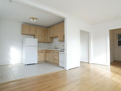 2nd image of 1712 W Albion Ave APT 2D