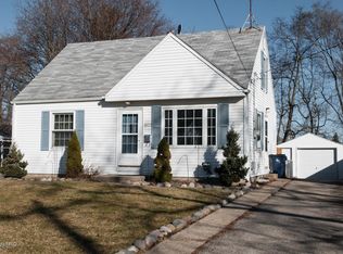 1621 Roseland Ave, Kalamazoo, MI