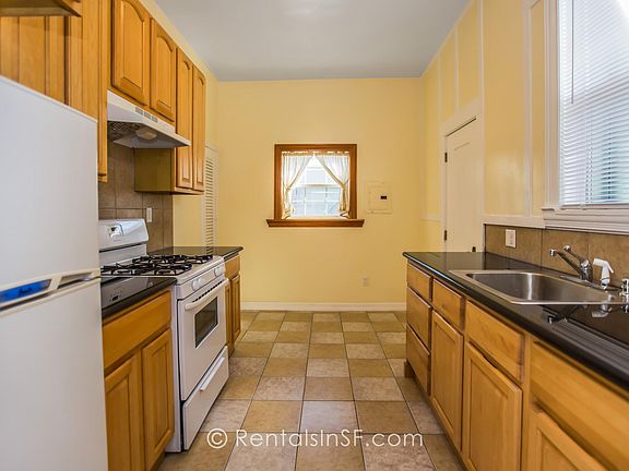 2nd image of 2859 Bush St APT 104