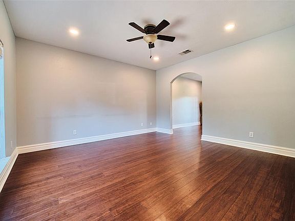 5th image of 5513 Flowerwood Ln
