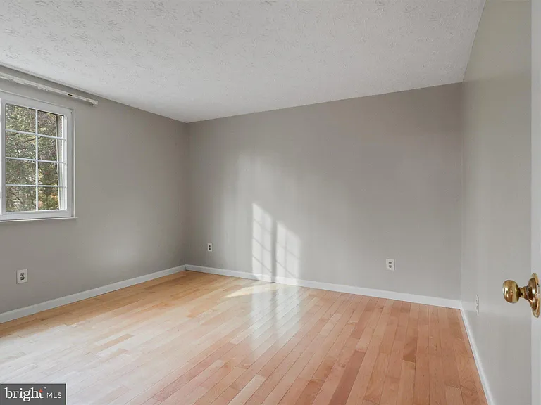 8463 Monarch Ct — Photo 38