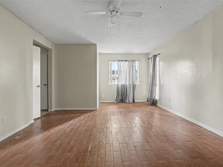 13119 Hollowcreek Park Dr — Photo 14