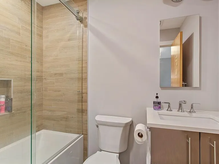 107 Fairmont St #A — Photo 11