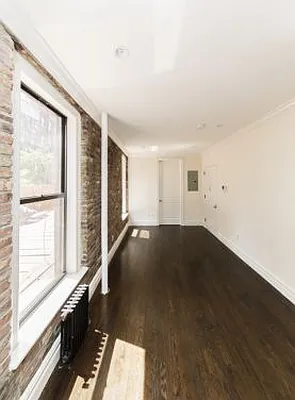 Rented by Avenues Real Estate | media 25