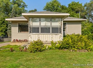 1355 Edith Ave NE, Grand Rapids, MI 49505