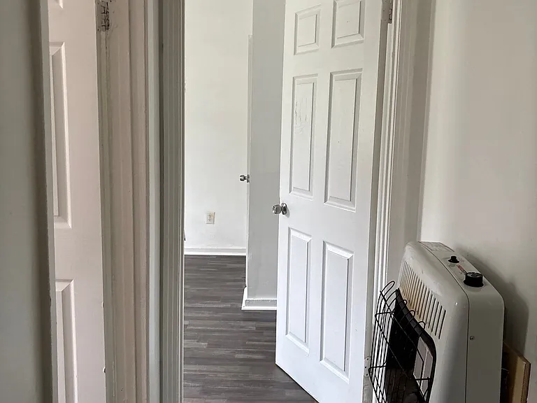1105 N McLemore Ave #A — Photo 13