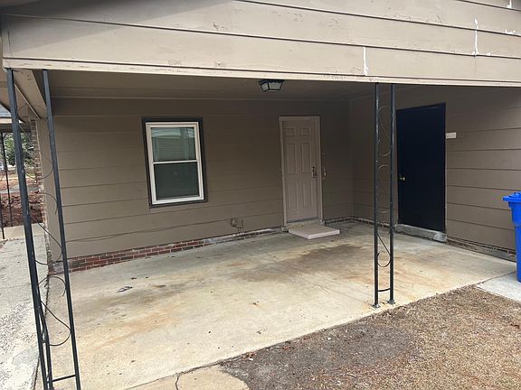 3rd image of 6551 Amanda Cir