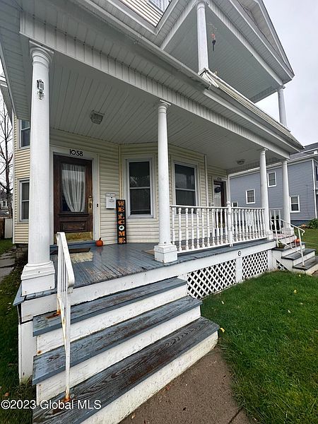 4th image of 1056-1058 Parkwood Boulevard