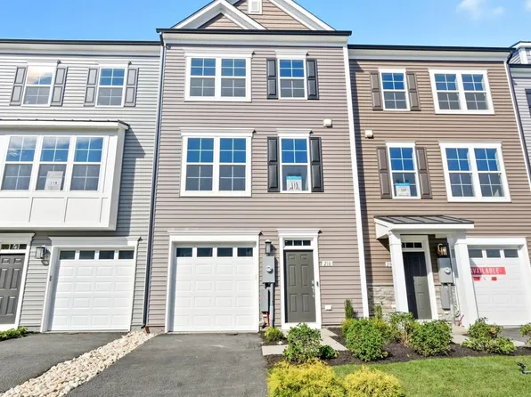 210 Monteith Dr, Winchester, VA 22601