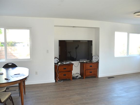 4th image of 371 Mountainview Rd