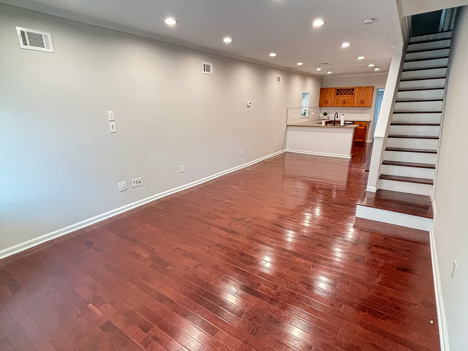 311 Cotton St — Photo 3