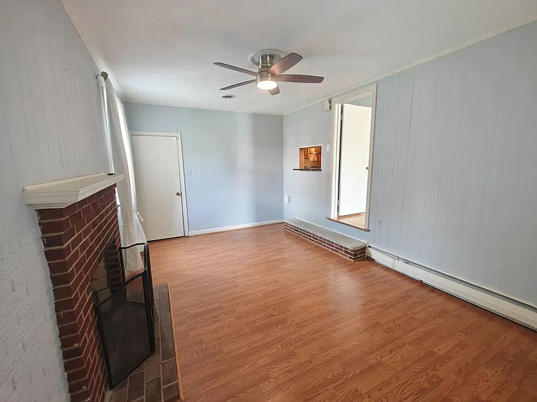 9510 Overhill Rd — Photo 8