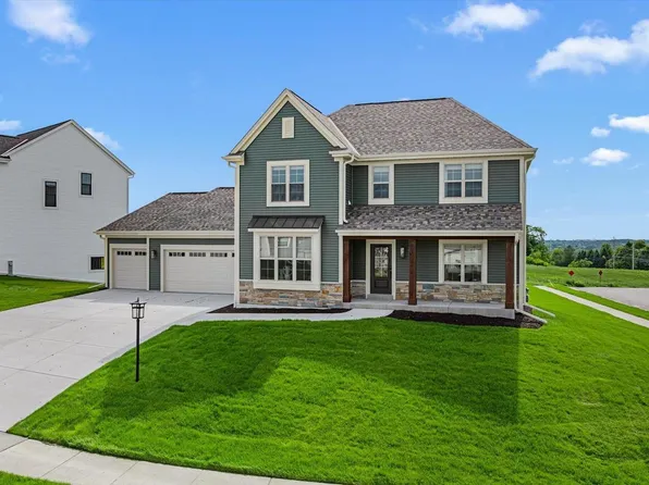 801 Viewpoint AVENUE, Waukesha, WI 53188