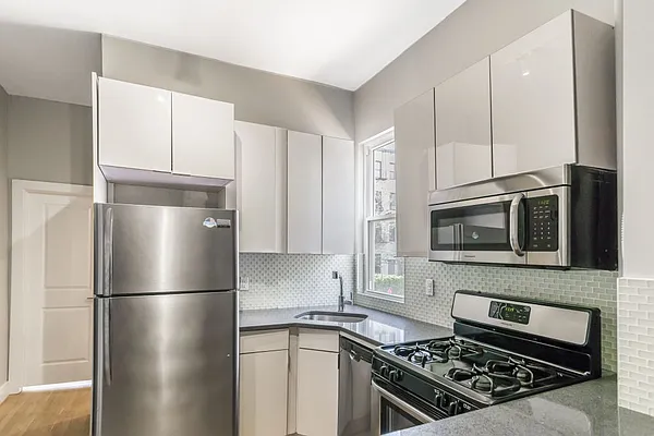 Rented by MNS | media 23