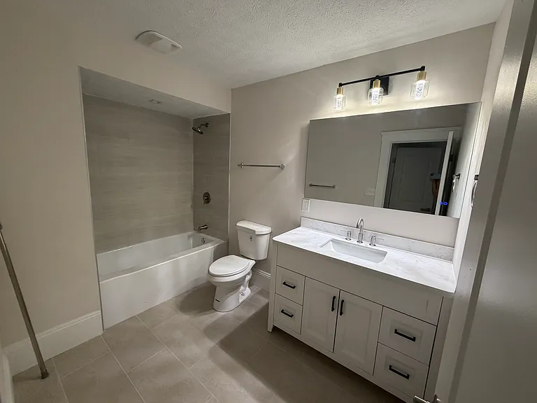 10524 Lee Ave — Photo 7