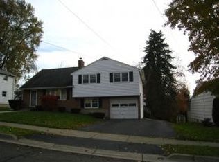 3636 Lyndale Dr, Endwell, NY 13760