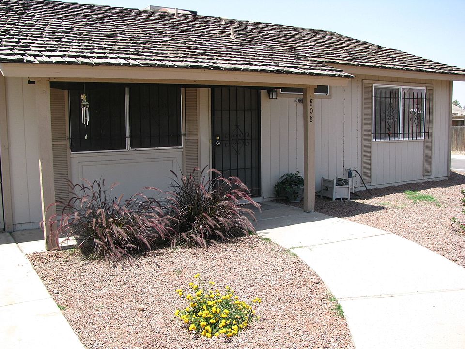 1st image of 808 N 67th Dr