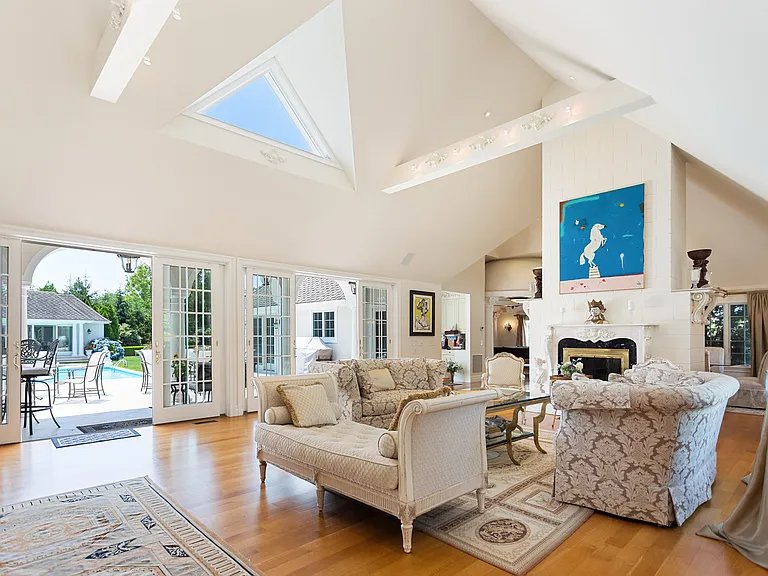 2 Halsey Farm Dr — Photo 12