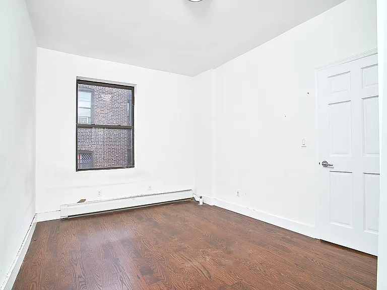 69 Pinehurst Ave #3D — Photo 9