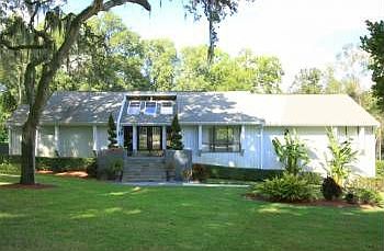 1st image of 200 Cove Lake Ct
