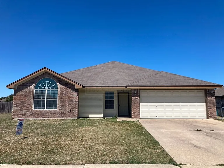 5001 Morning Star Ln — Photo 1
