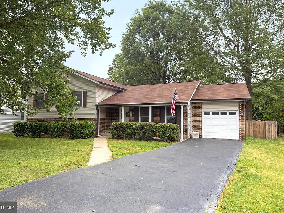 1st image of 7025 Devereux Circle Dr