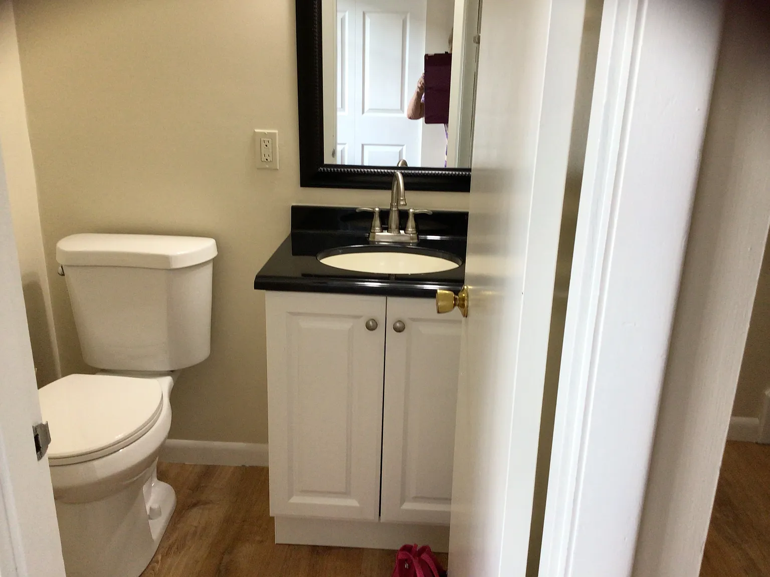 3 bed, 1.5 bath, 1300 sqft, $1,300 — Photo 3