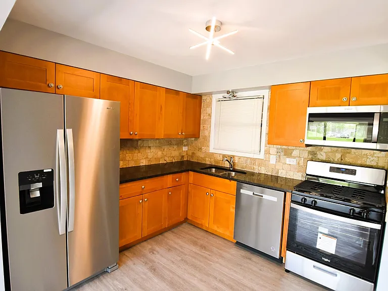 1305 Bamburg Ct #C — Photo 2